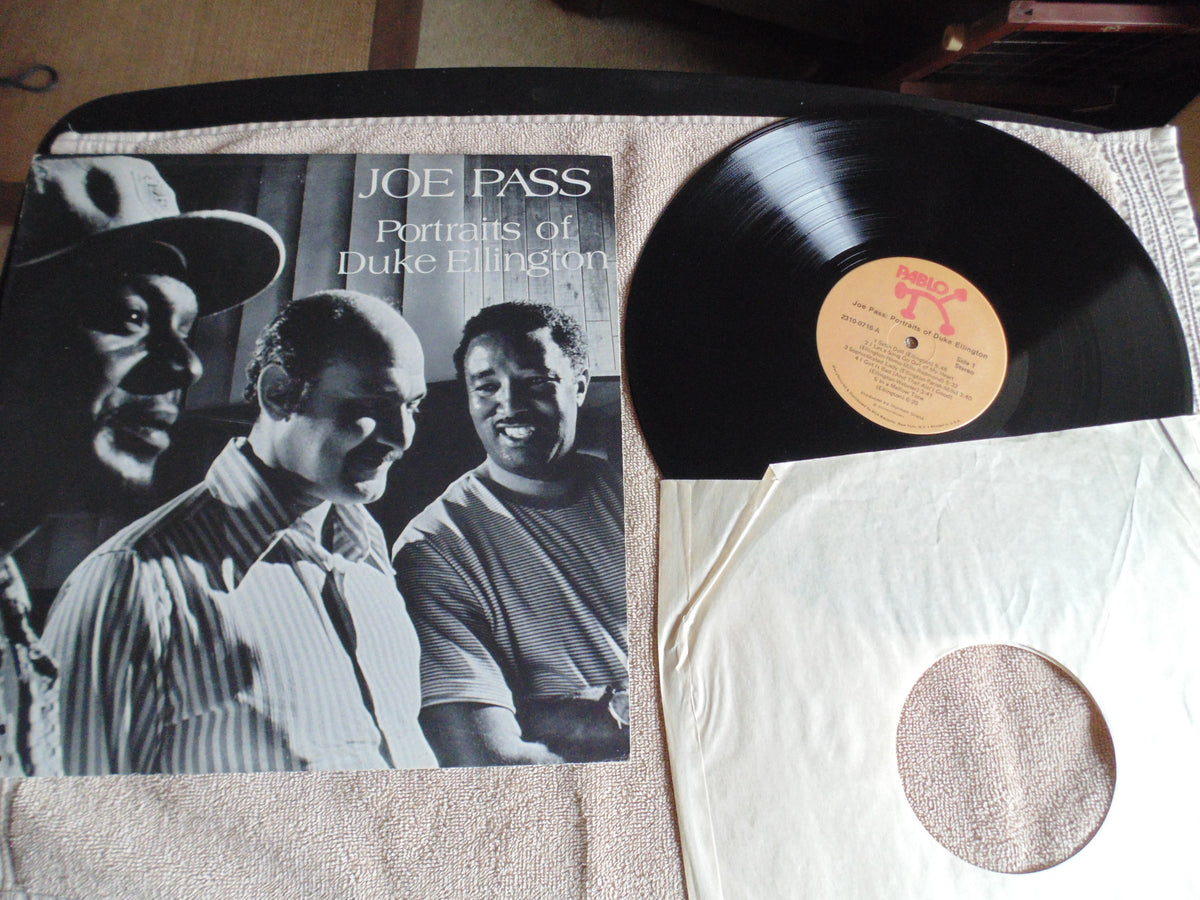 Joe Pass LP, Portraits of Duke Ellington, Fibits: LP, CD, Video & Cassette Store